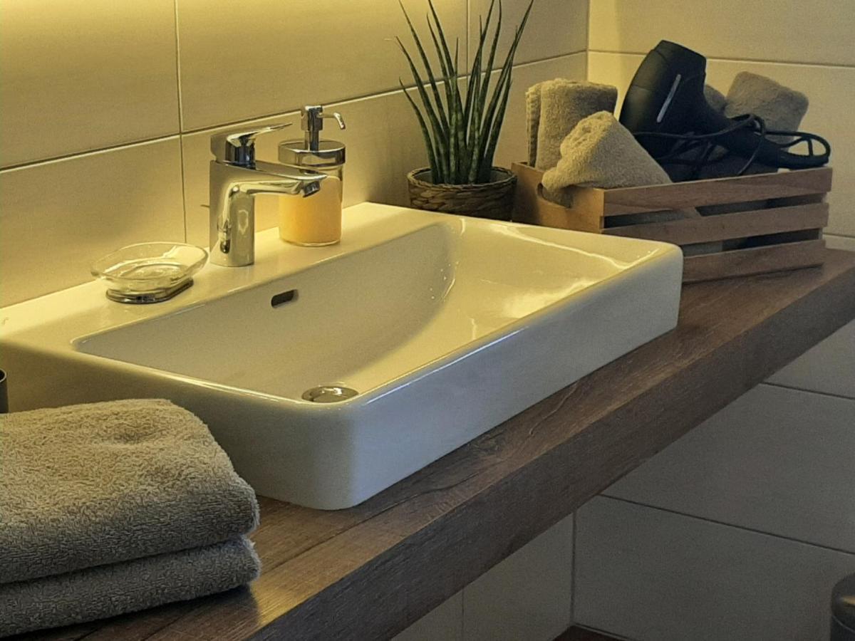 Appartement Ебен им Понгау Екстериор снимка