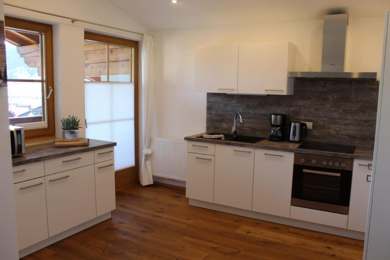 Appartement Ебен им Понгау Екстериор снимка